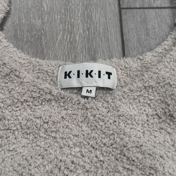 KIKIT SUPER SOFT TANK !! - Picture 3 of 6